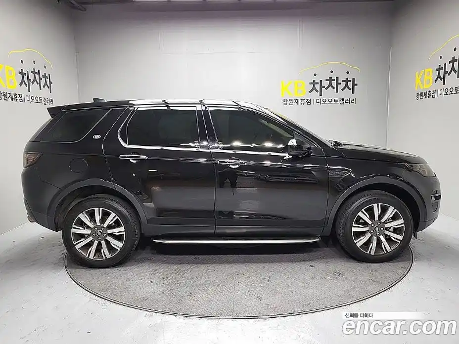 Land Rover Discovery Sport 2019 2.0 гидро в Москве № 2059164, фото 3