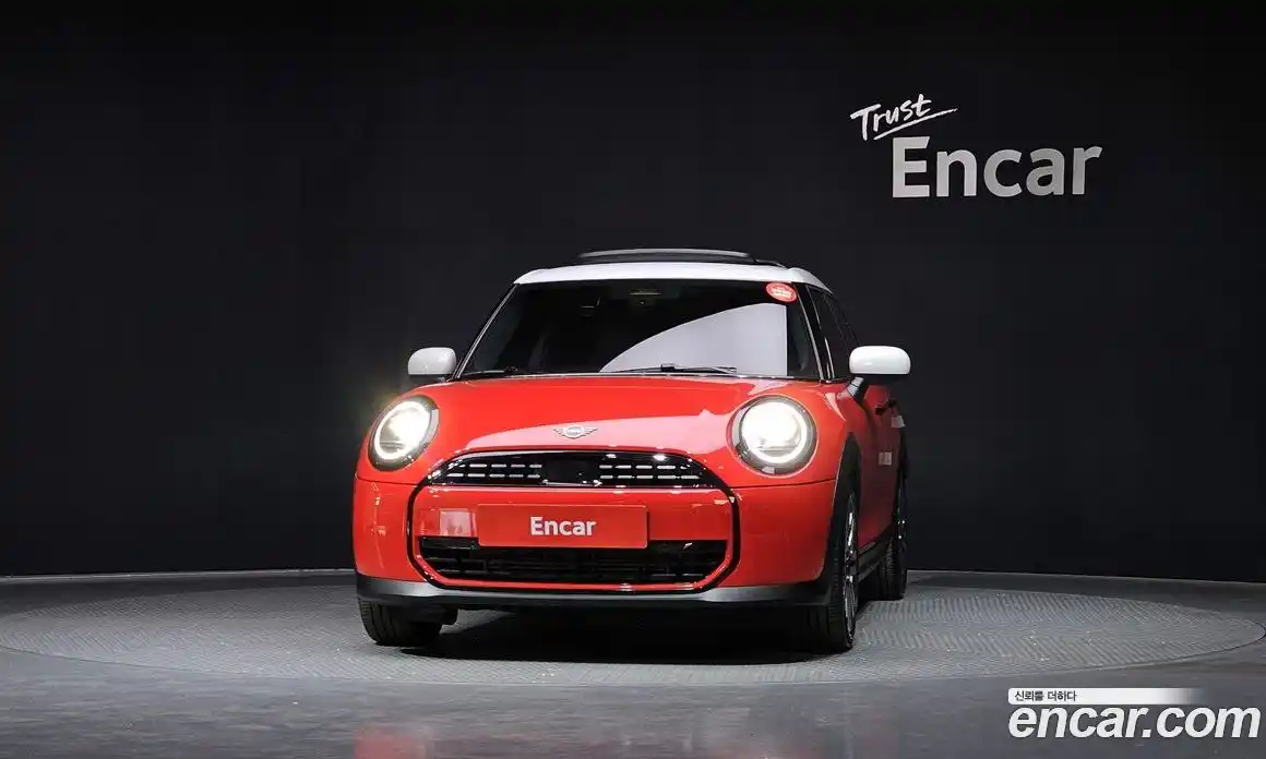 Mini Cooper 2025 2.0 гидро в Москве № 2059187, фото 3