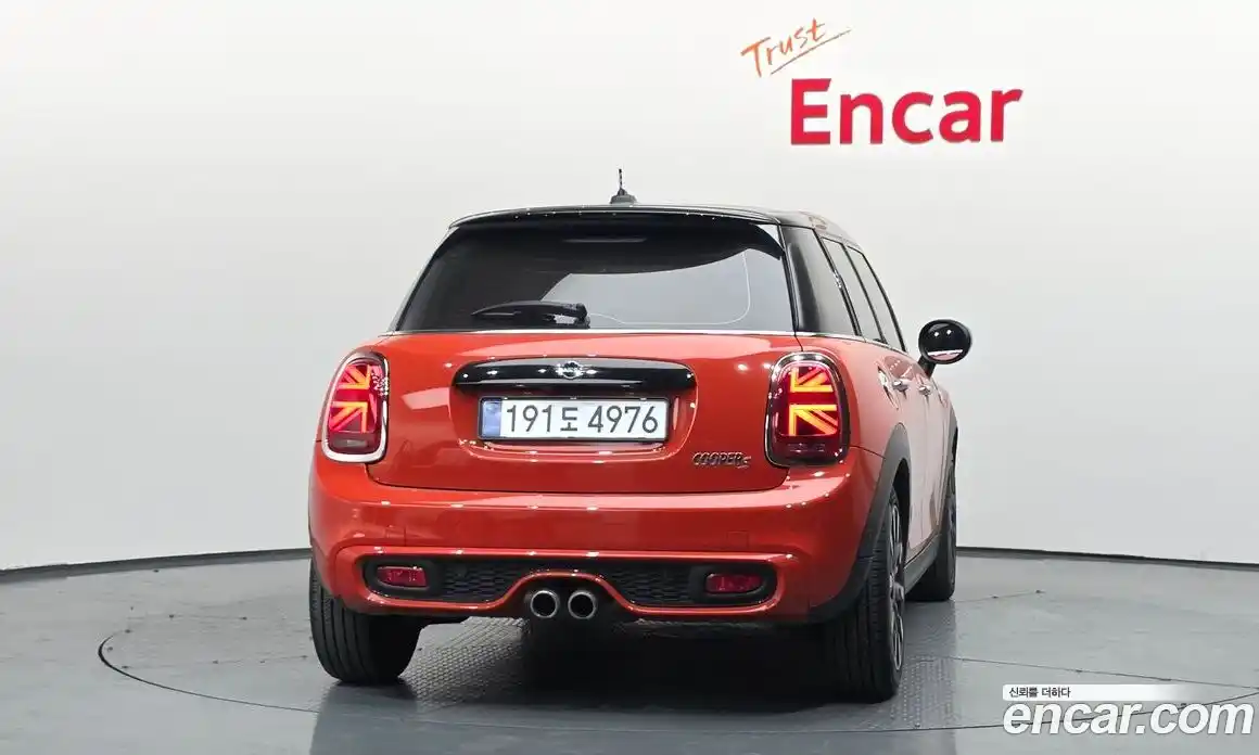 Mini Cooper 2020 2.0 гидро в Москве № 2059329, фото 4