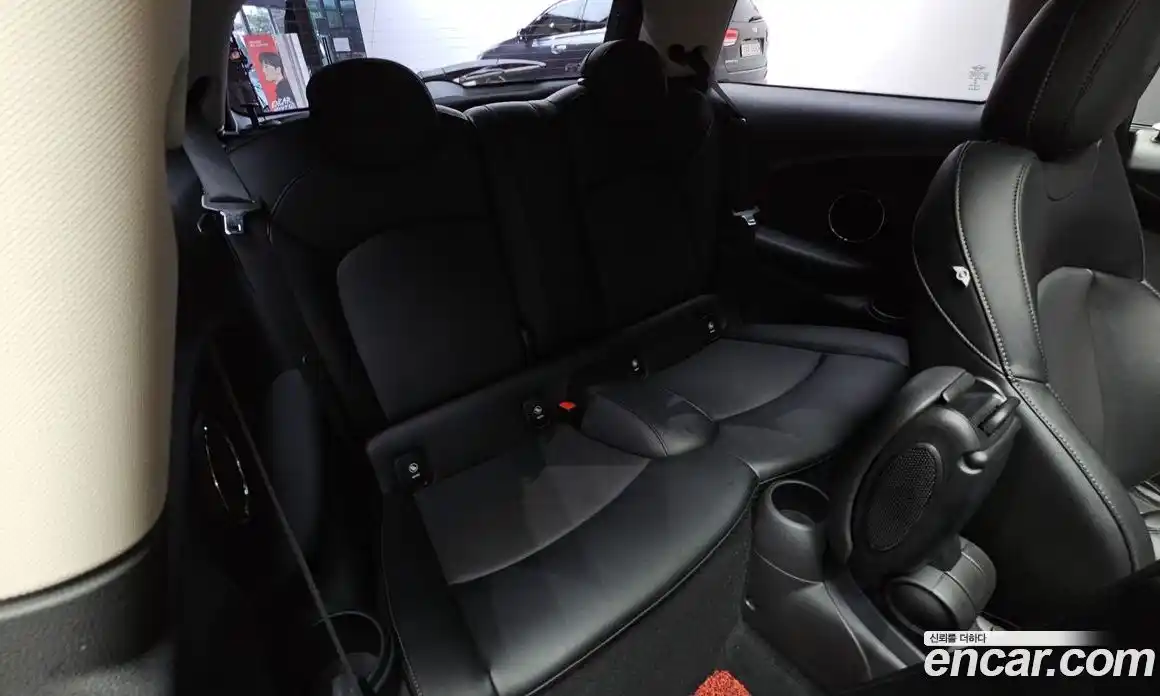 Mini Cooper 2016 2.0 гидро в Москве № 2059374, фото 12