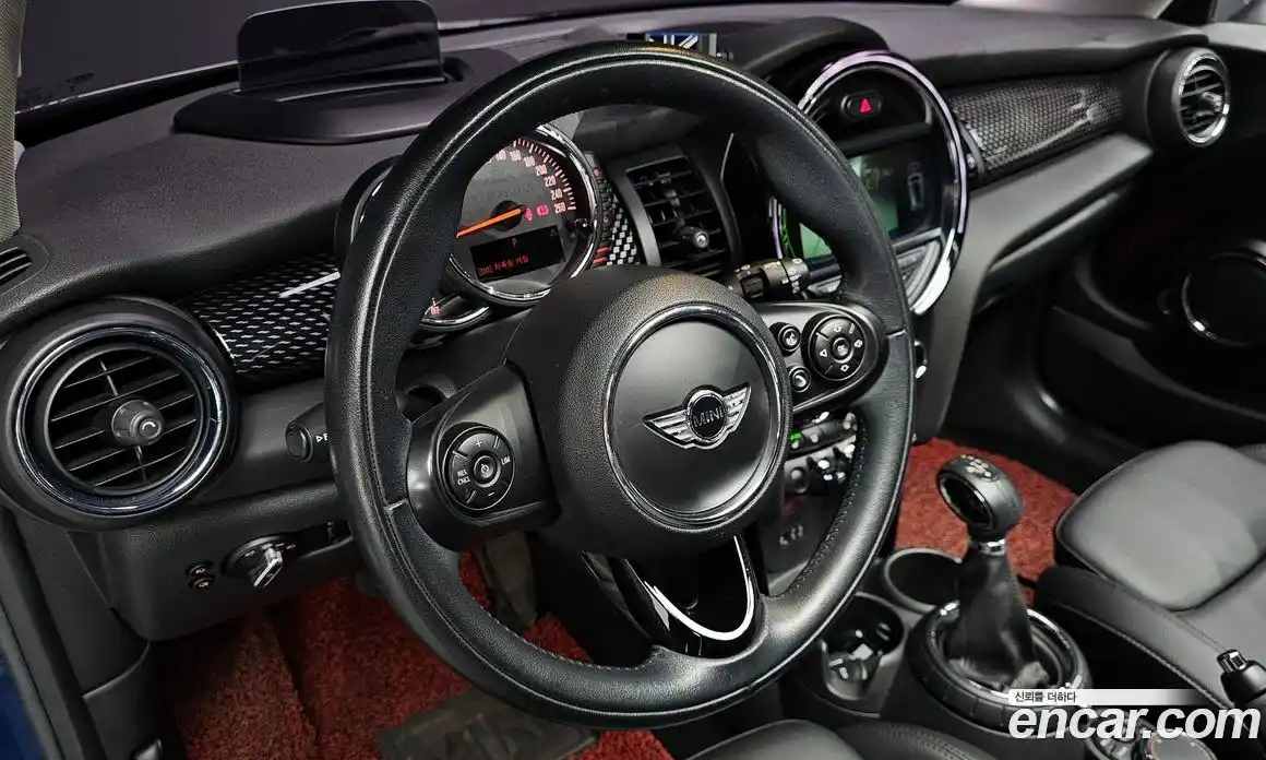 Mini Cooper 2016 2.0 гидро в Москве № 2059374, фото 13