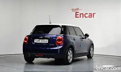 Mini Cooper 2015 1.5 гидро в Москве № 2059498, миниатюра 2