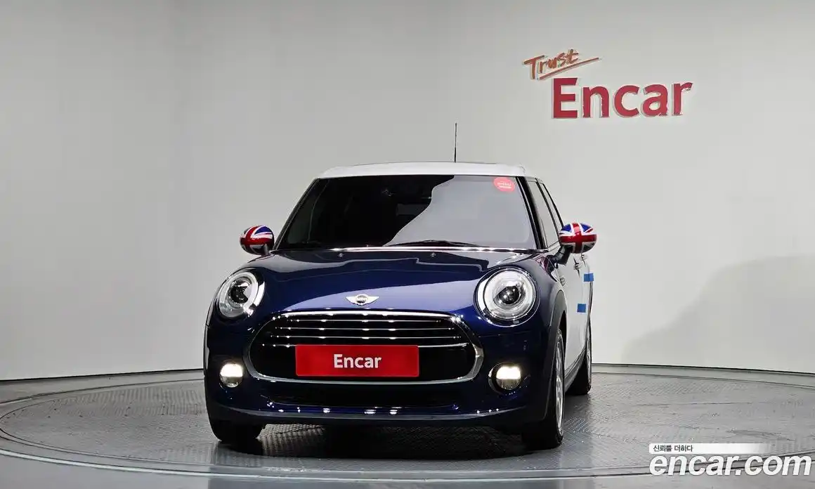 Mini Cooper 2015 1.5 гидро в Москве № 2059498, фото 3