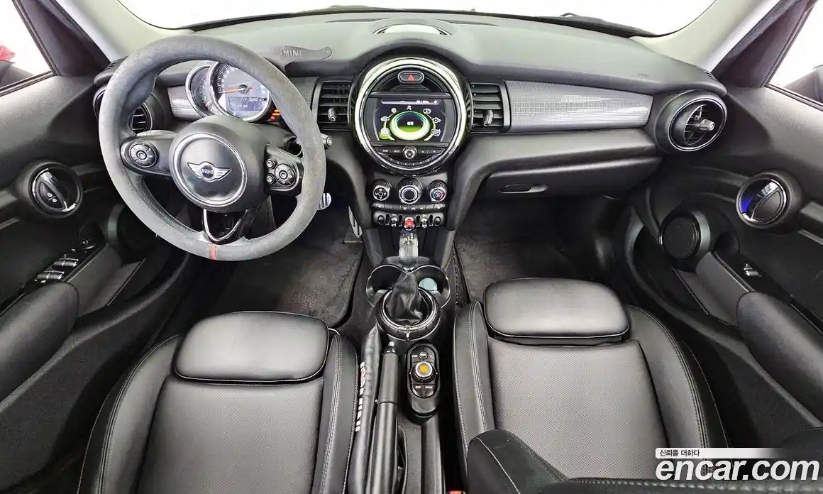 Mini Cooper 2015 1.5 гидро в Москве № 2059498, фото 7