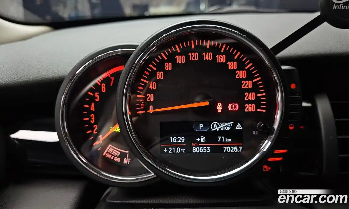 Mini Cooper 2017 1.5 гидро в Москве № 2059499, фото 11