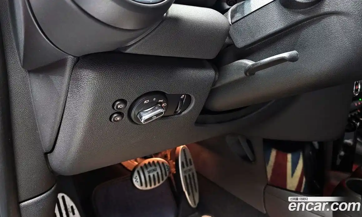 Mini Cooper 2017 1.5 гидро в Москве № 2059499, фото 30