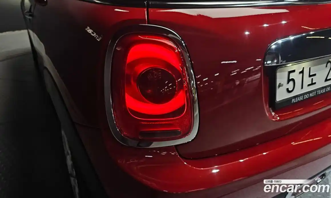 Mini Cooper 2017 1.5 гидро в Москве № 2059499, фото 9