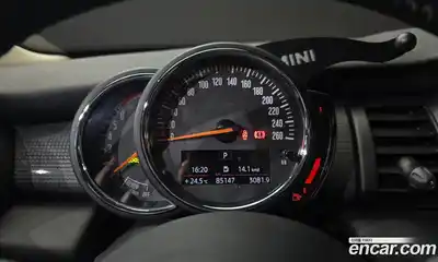 Mini Cooper 2018 1.5 гидро в Москве № 2059527, миниатюра 11
