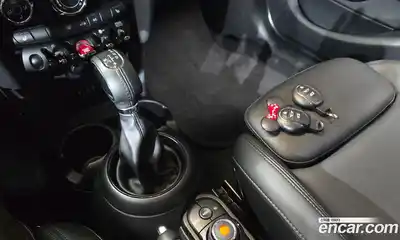 Mini Cooper 2018 1.5 гидро в Москве № 2059527, миниатюра 12