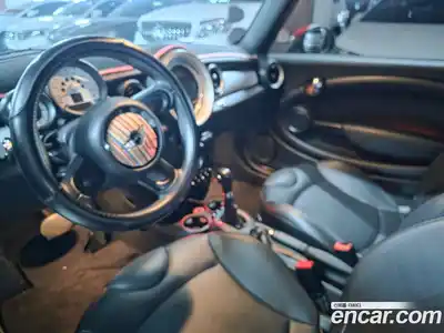 Mini Cooper Convertible 2014 1.6 гидро в Москве № 2059739, миниатюра 9
