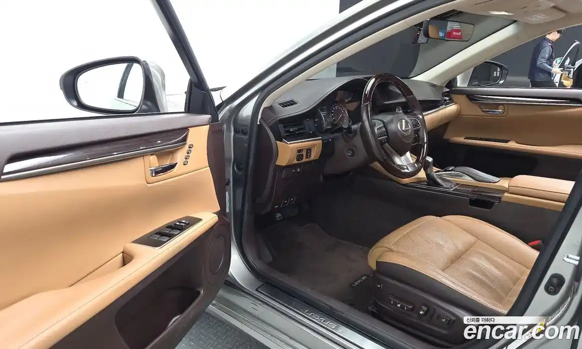 Lexus ES 2018 2.5 гидро в Москве № 2060135, фото 11