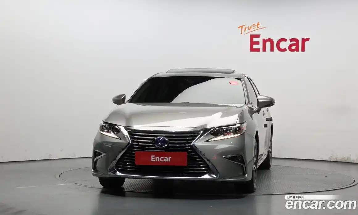 Lexus ES 2018 2.5 гидро в Москве № 2060135, фото 3