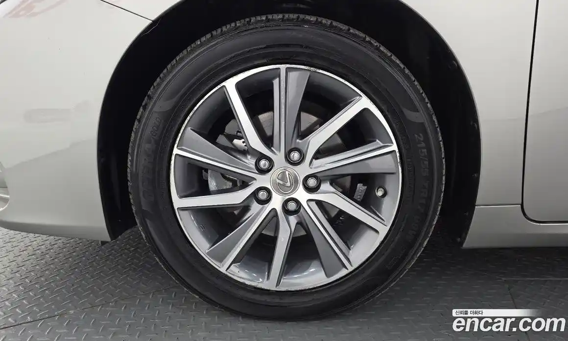 Lexus ES 2018 2.5 гидро в Москве № 2060135, фото 5