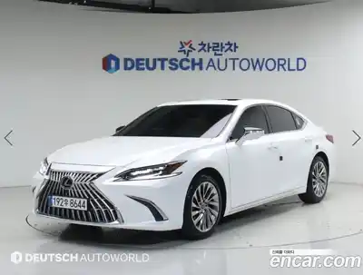 Lexus ES, 2025