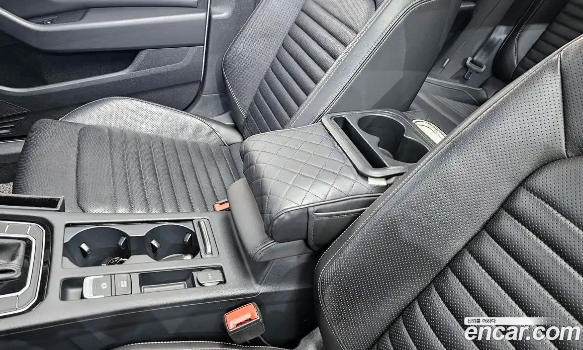 Volkswagen Passat 2022 2.0 гидро в Москве № 2060423, фото 31