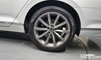 Volkswagen Passat 2022 2.0 гидро в Москве № 2060423, миниатюра 7