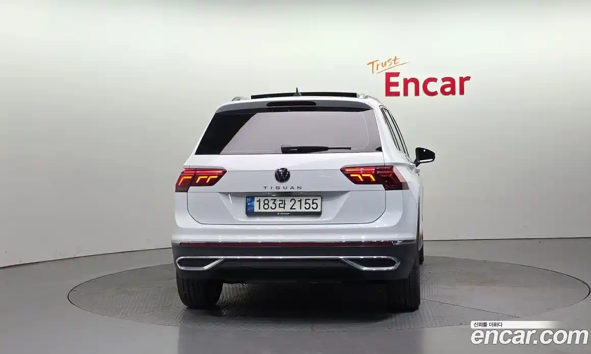 Volkswagen Tiguan 2021 2.0 гидро в Москве № 2060447, фото 4