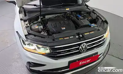Volkswagen Tiguan 2021 2.0 гидро в Москве № 2060447, миниатюра 6