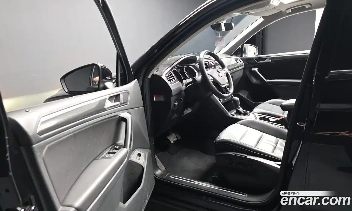 Volkswagen Tiguan 2020 2.0 гидро в Москве № 2060712, фото 13