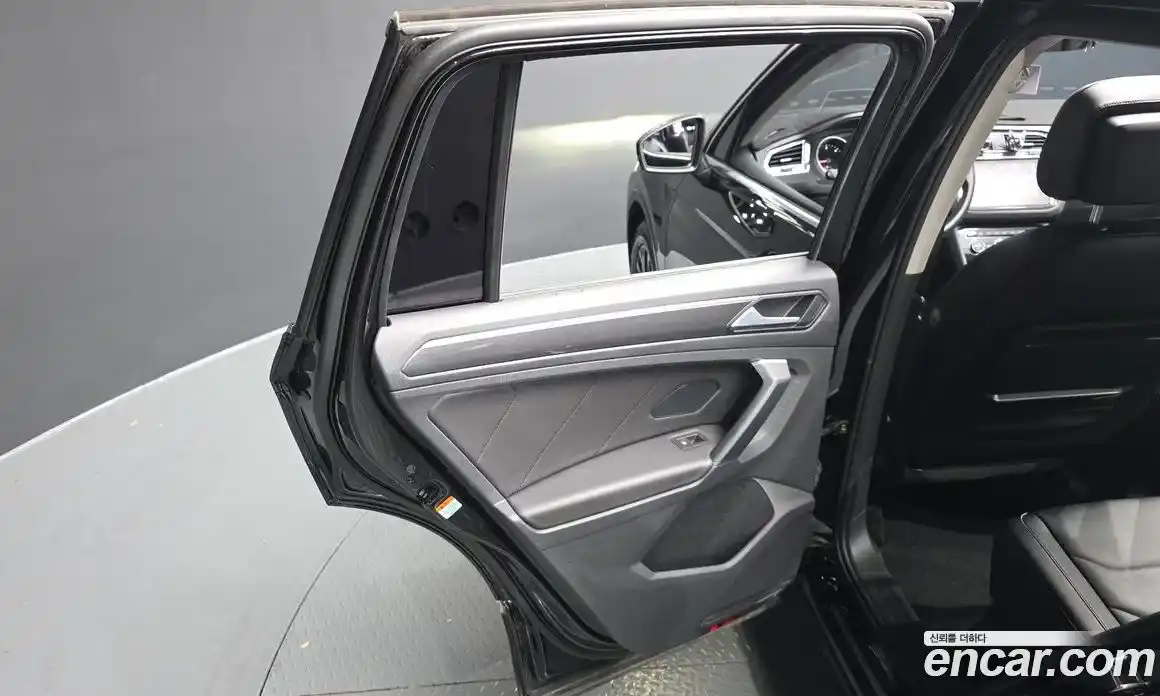 Volkswagen Tiguan 2020 2.0 гидро в Москве № 2060712, фото 15