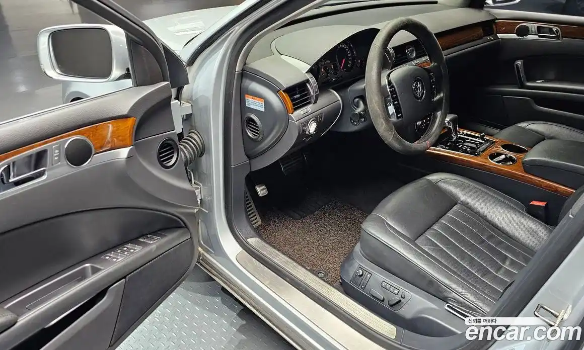 Volkswagen Phaeton 2015 3.0 гидро в Москве № 2060952, фото 10