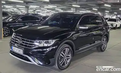 Volkswagen Tiguan 2.0 TSI Prestige