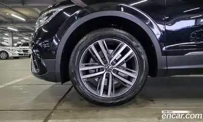 Volkswagen Tiguan 2024 2.0 гидро в Москве № 2061037, миниатюра 12