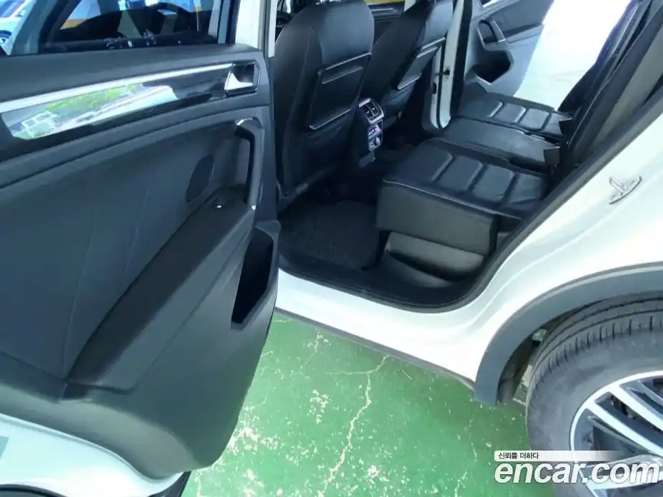 Volkswagen Tiguan 2018 2.0 гидро в Москве № 2061110, фото 12