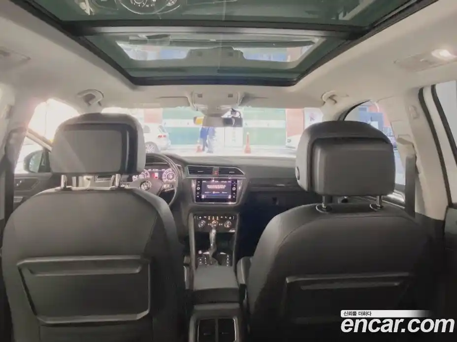 Volkswagen Tiguan 2018 2.0 гидро в Москве № 2061110, фото 17