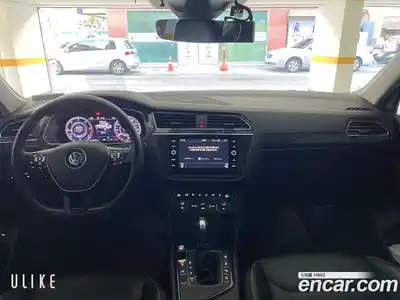 Volkswagen Tiguan 2018 2.0 гидро в Москве № 2061110, миниатюра 6