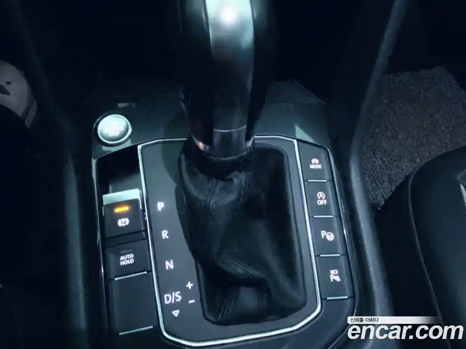 Volkswagen Tiguan 2018 2.0 гидро в Москве № 2061110, фото 7