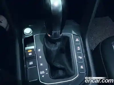 Volkswagen Tiguan 2018 2.0 гидро в Москве № 2061110, миниатюра 7