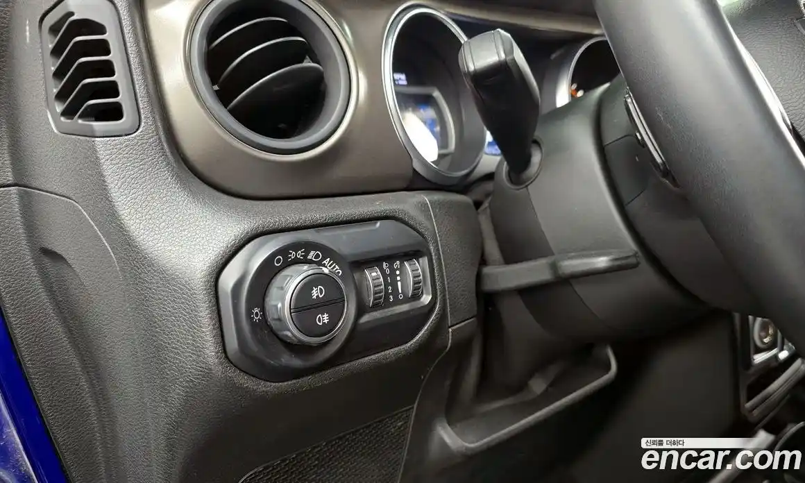 Jeep Wrangler 2018 2.0 гидро в Москве № 2061605, фото 19