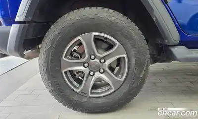 Jeep Wrangler 2018 2.0 гидро в Москве № 2061605, миниатюра 5
