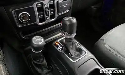 Jeep Wrangler 2018 2.0 гидро в Москве № 2061605, миниатюра 9