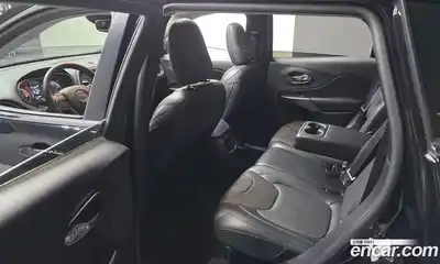 Jeep Cherokee 2019 2.4 гидро в Москве № 2061681, миниатюра 11