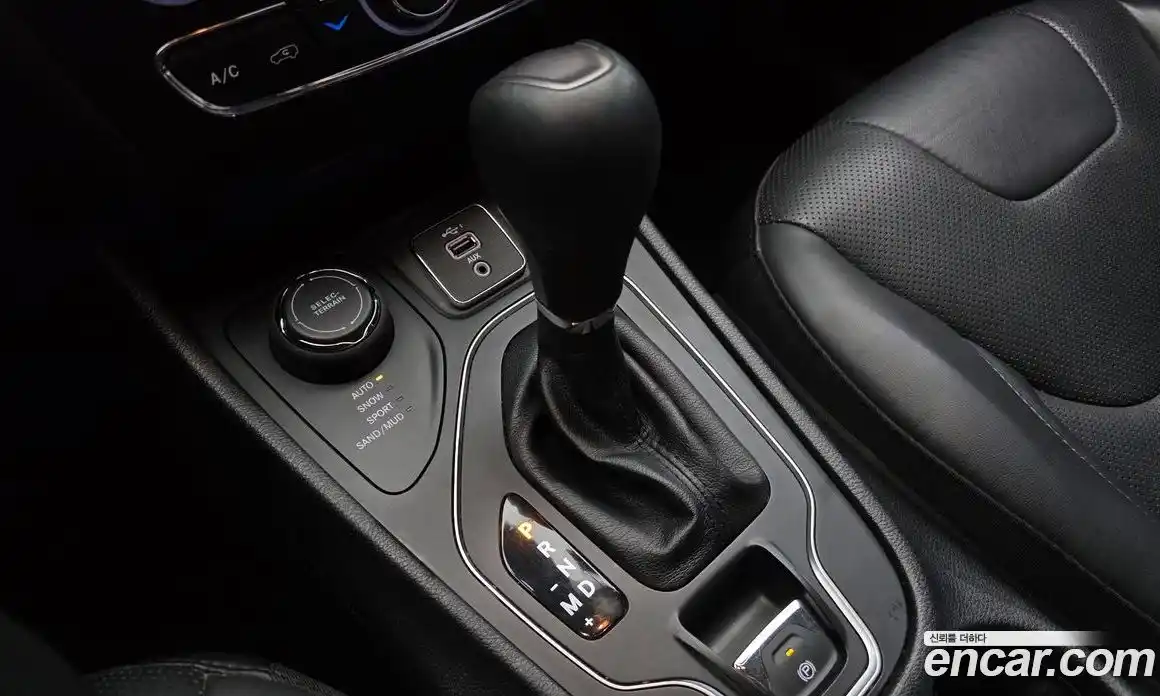 Jeep Cherokee 2019 2.4 гидро в Москве № 2061681, фото 9