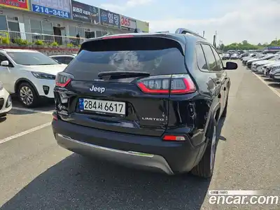 Jeep Cherokee 2022 2.4 гидро в Москве № 2061787, миниатюра 3