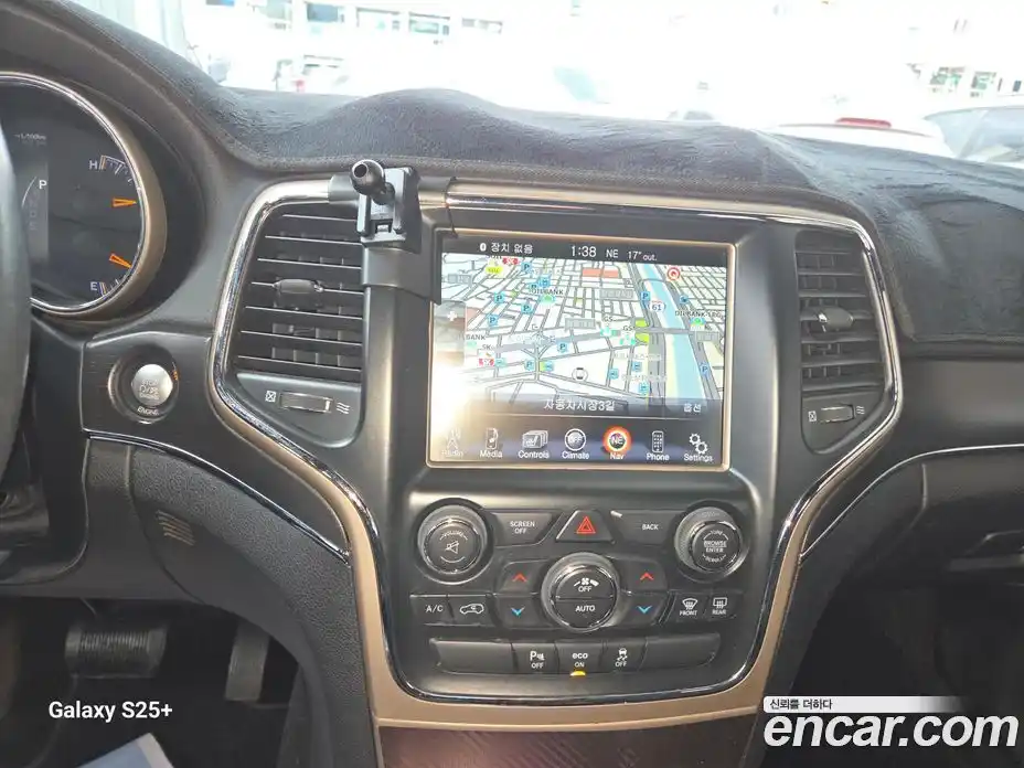 Jeep Cherokee 2015 3.6 гидро в Москве № 2061853, фото 14