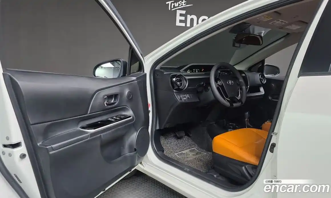 Toyota Prius 2019 1.5 гидро в Москве № 2062020, фото 13