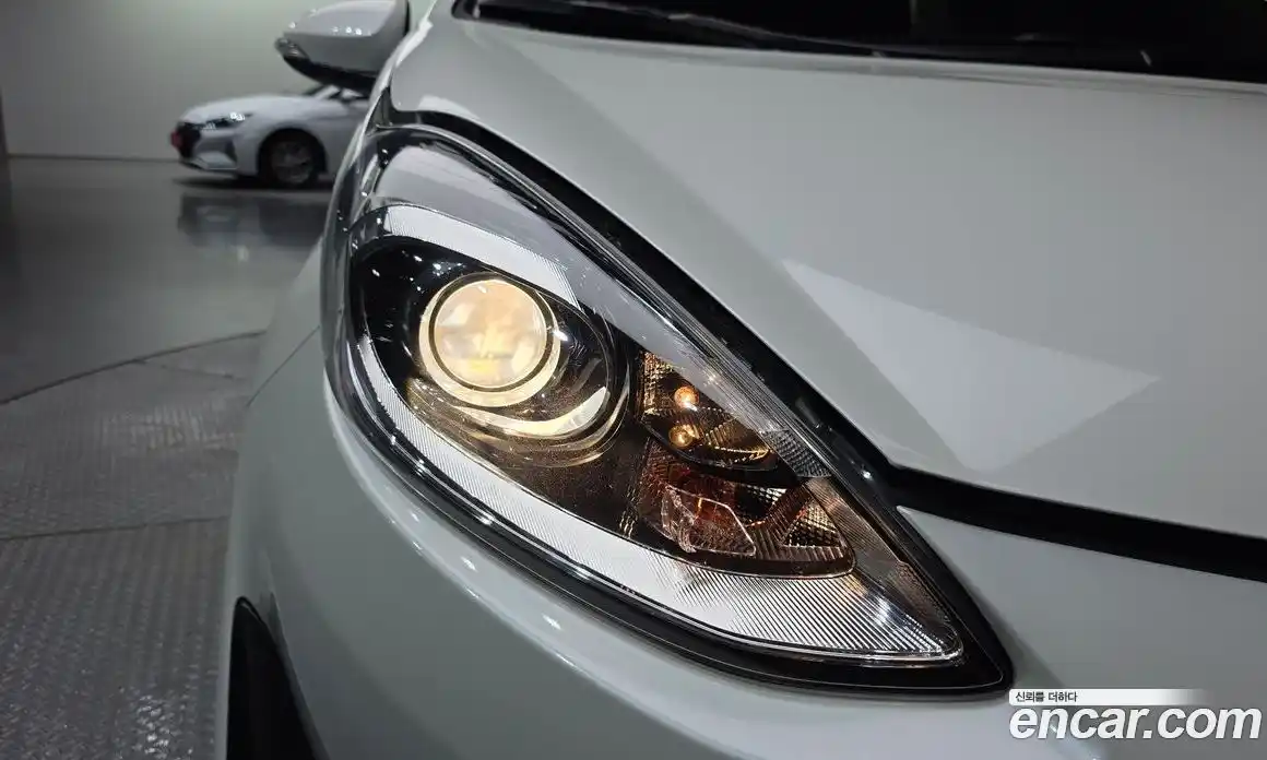 Toyota Prius 2019 1.5 гидро в Москве № 2062020, фото 8