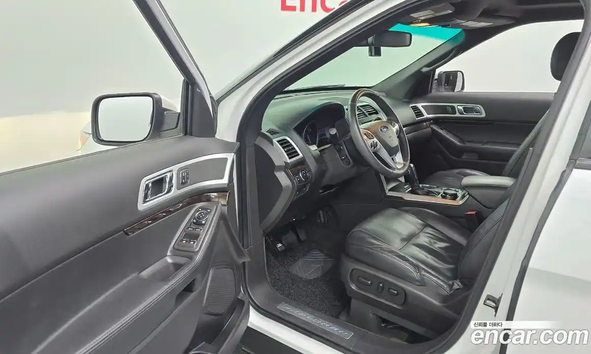 Ford Explorer 2014 3.5 гидро в Москве № 2063340, фото 10