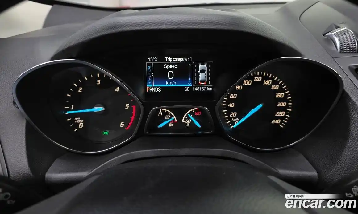 Ford Kuga 2016 2.0 гидро в Москве № 2063606, фото 8