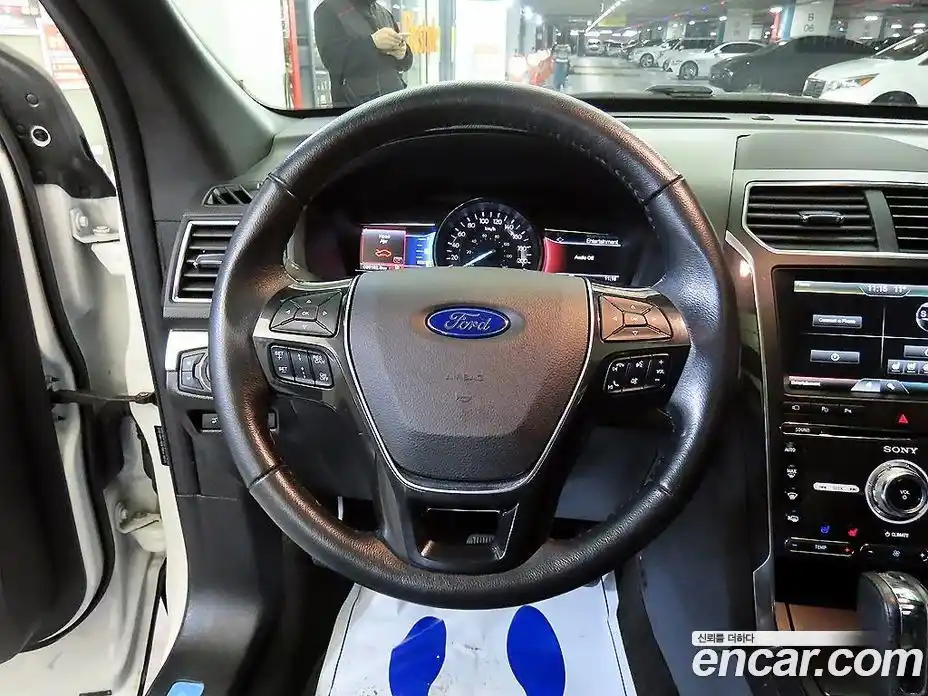 Ford Explorer 2016 2.3 гидро в Москве № 2063795, фото 8