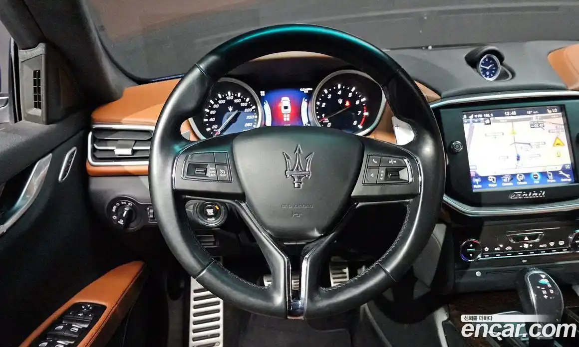 Maserati Ghibli 2016 3.0 гидро, фото 12