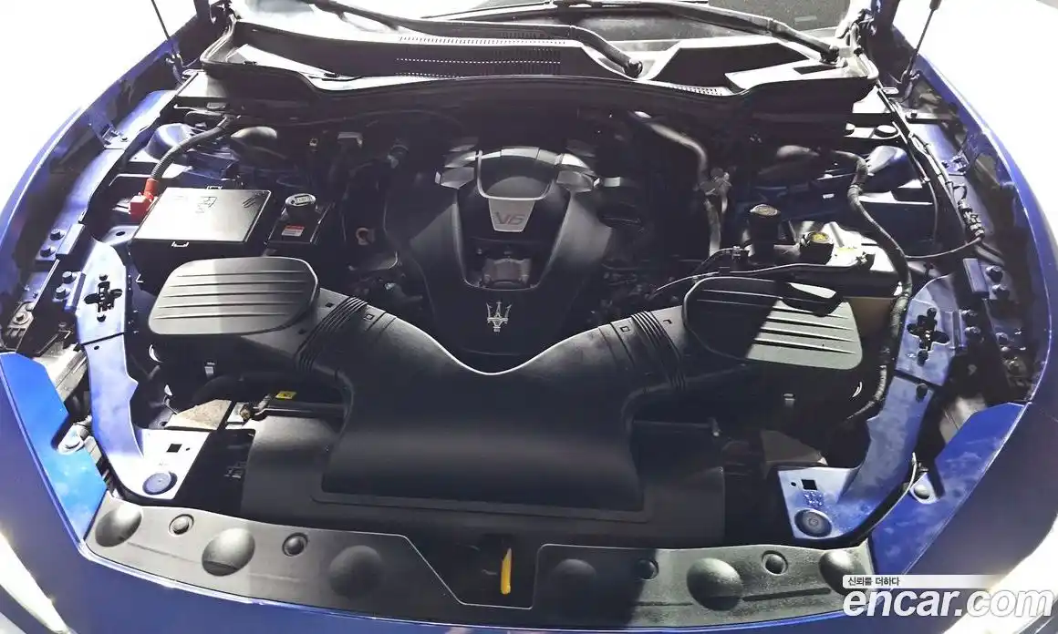 Maserati Ghibli 2016 3.0 гидро, фото 6
