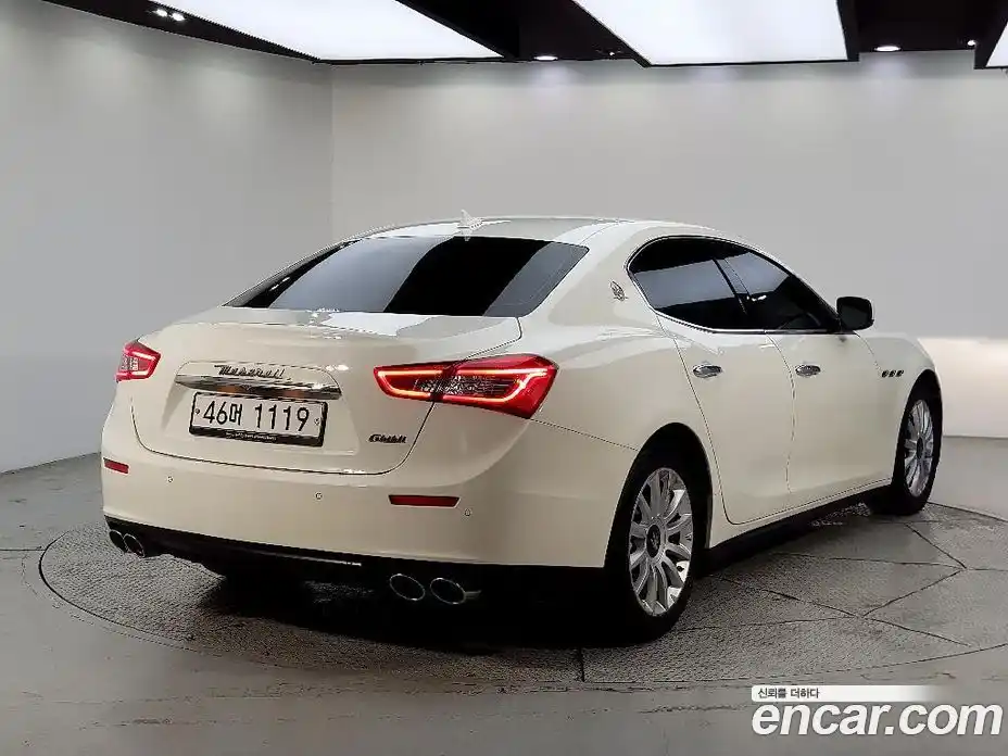 Maserati Ghibli 2014 3.0 гидро, фото 4