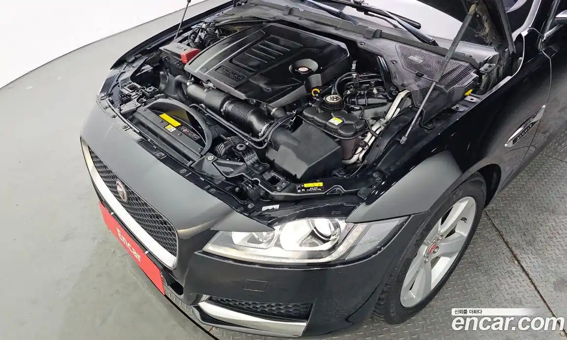 Jaguar XF 2018 2.0 гидро в Москве № 2064683, фото 6