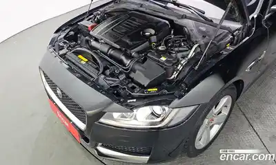 Jaguar XF 2018 2.0 гидро в Москве № 2064683, миниатюра 6