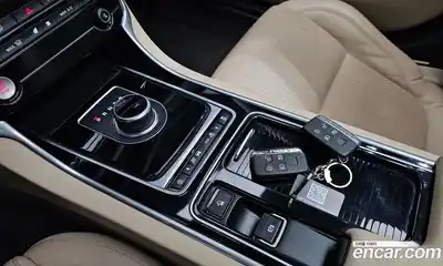 Jaguar XF 2018 2.0 гидро в Москве № 2064683, миниатюра 9